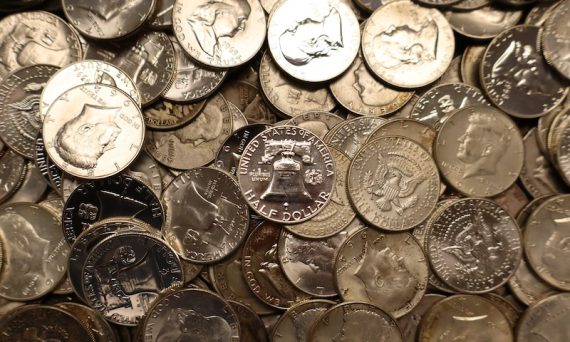 Collection of assorted US Coins Selling near Lincolnshire